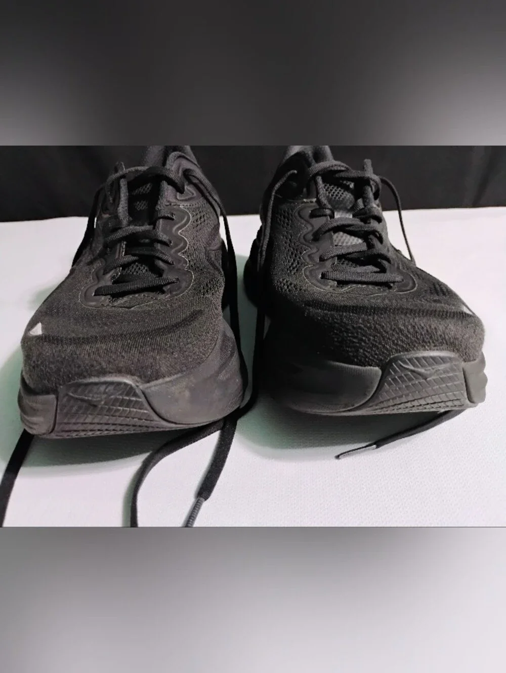 Hoka Bondi 9 Men's Size 11.5 2E Wide Black Running Shoes Sneakers